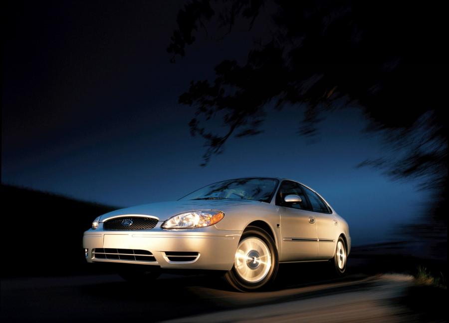  Ford Taurus 2000 года  (фото 38 из 92)